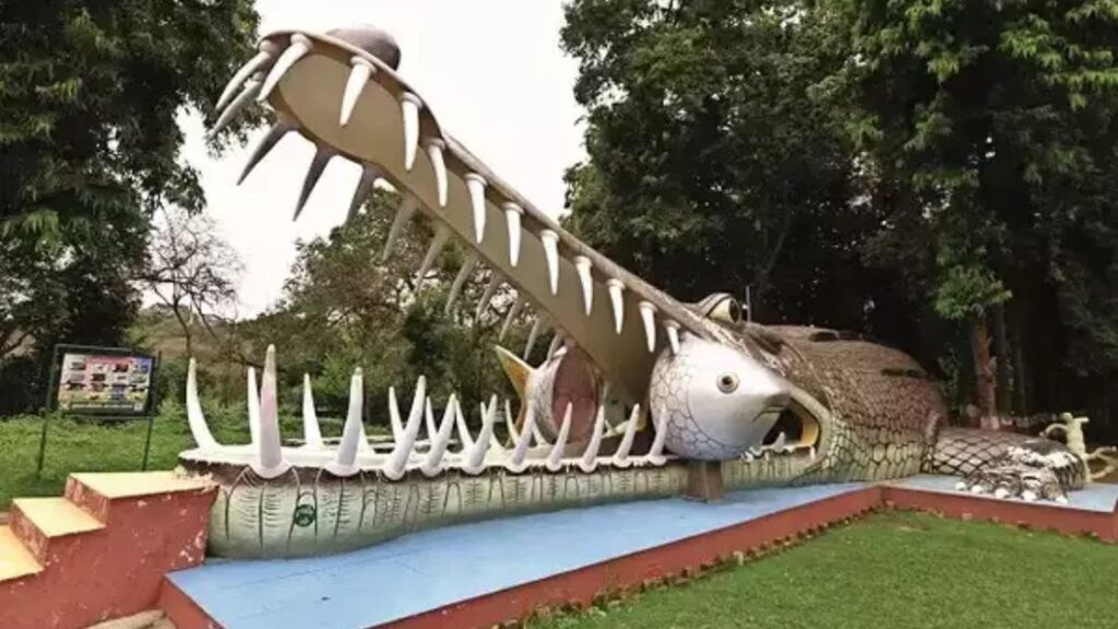 Artificially Designed Gharial Mouth - Kukrail Forest Reserve Lucknow _ OUP Places