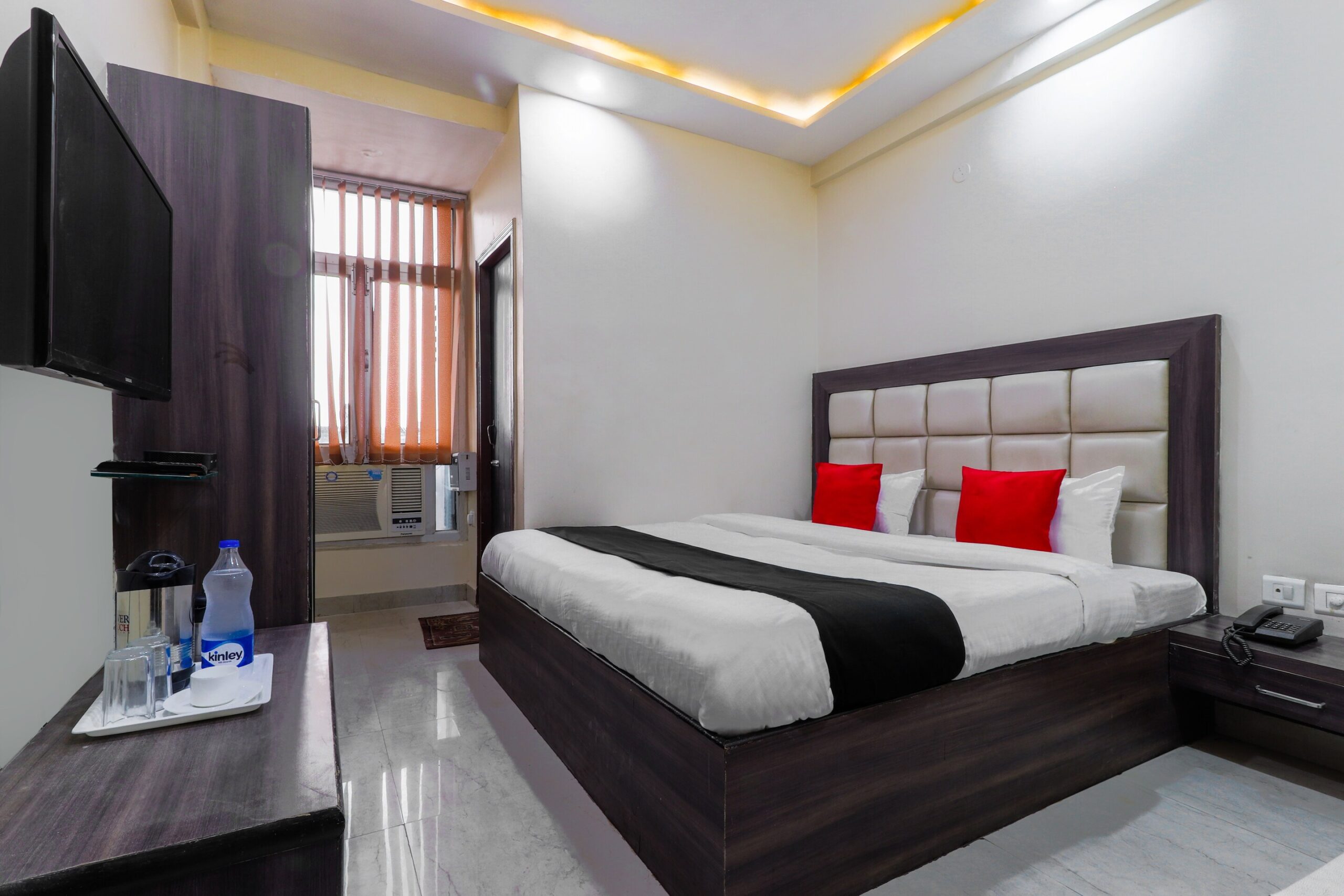 Capital OYO 46772 Hotel Mahadeva Regency Kanpur