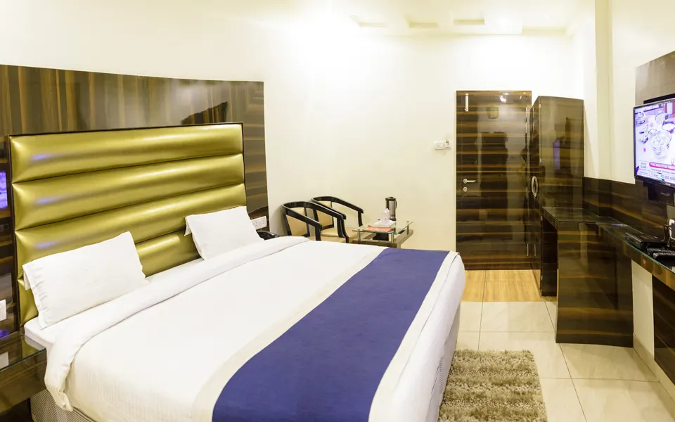 Hotel Kanishka Kanpur