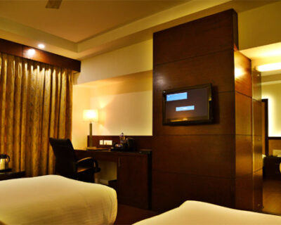 Hotel-Royal-Cliff-Kanpur1