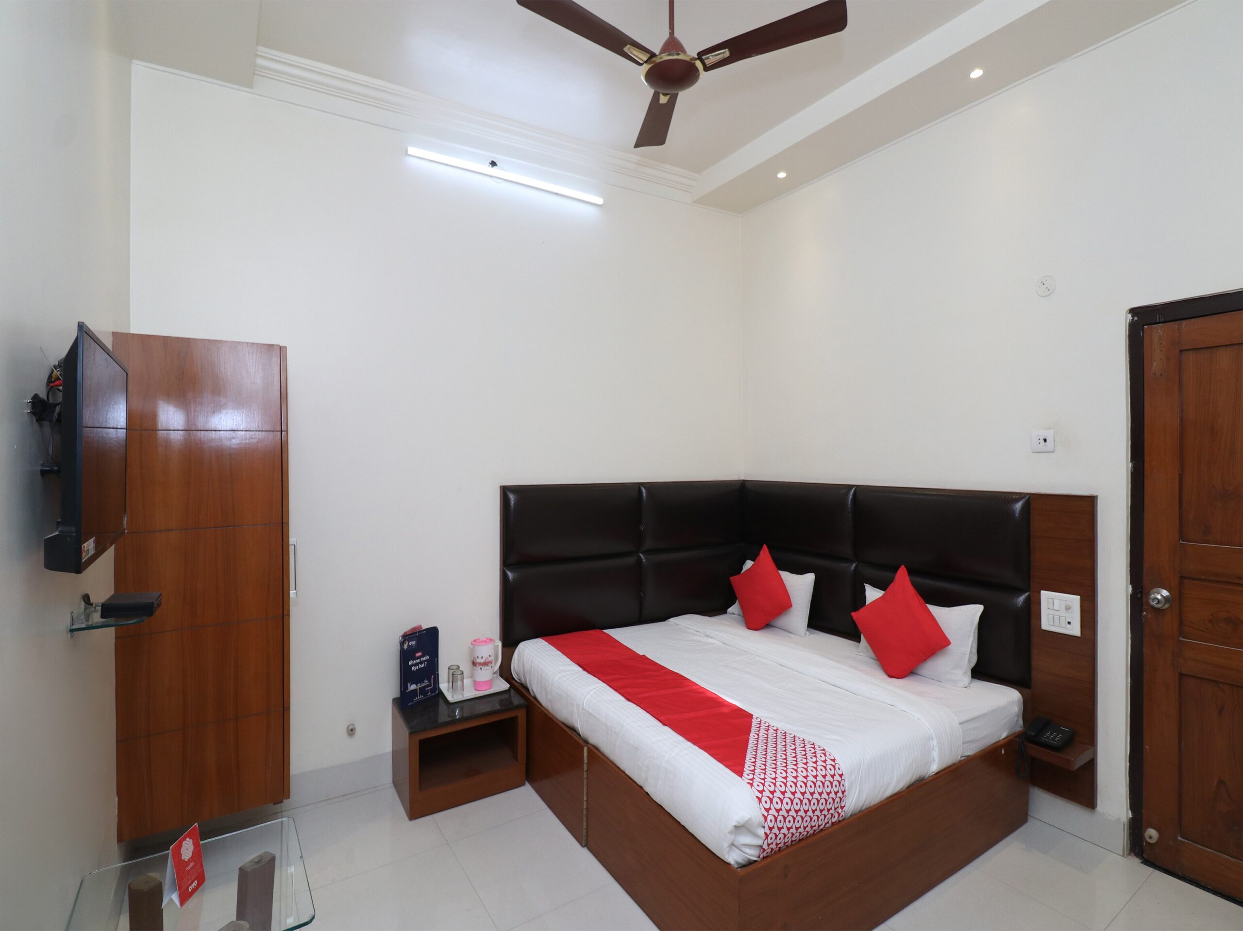 OYO 22396 Hotel Ashoka International Kanpur