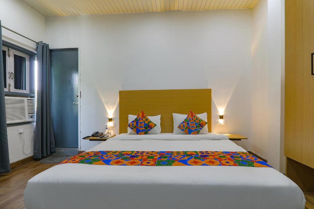 OYO Townhouse 703 Super-3 Kanpur