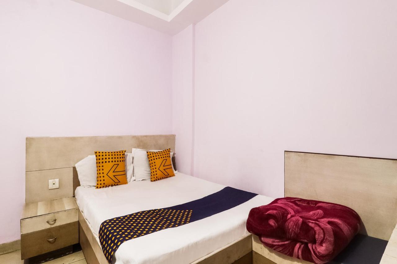 SPOT ON 77532 Hotel Sagar Kanpur