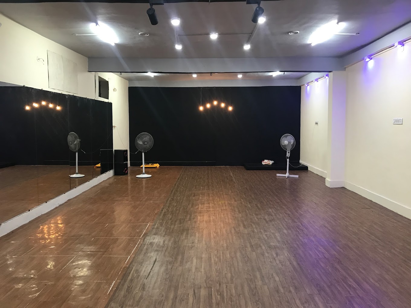 Dance World Studio Kanpur