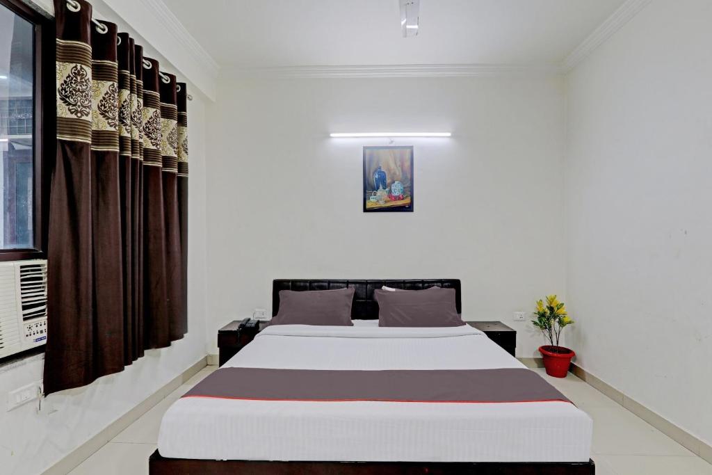 OYO 28585 Dev Residency Kanpur