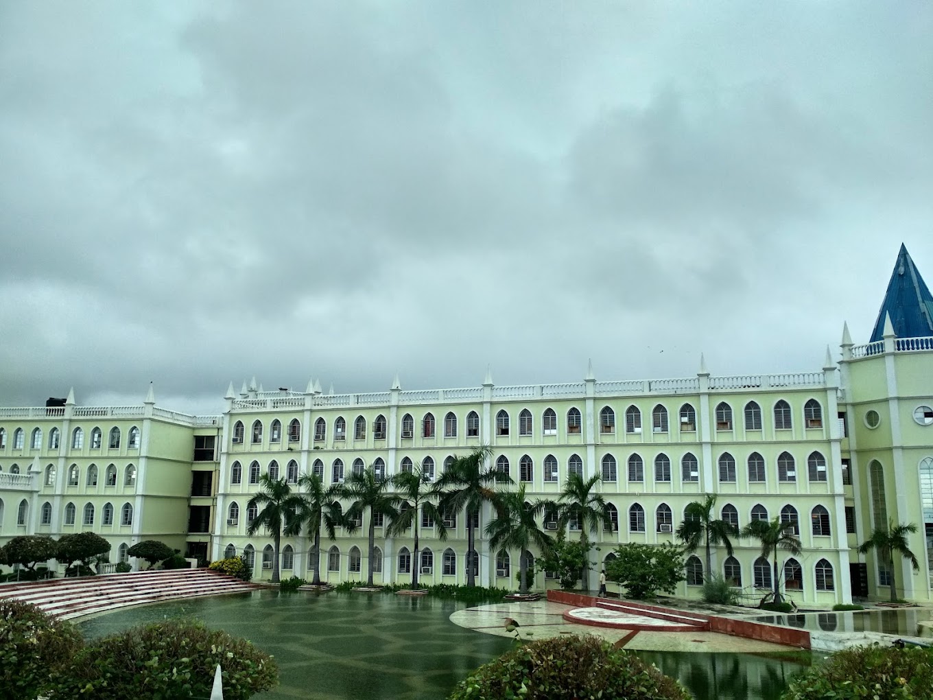 Delhi Public School, Azad Nagar Kanpur