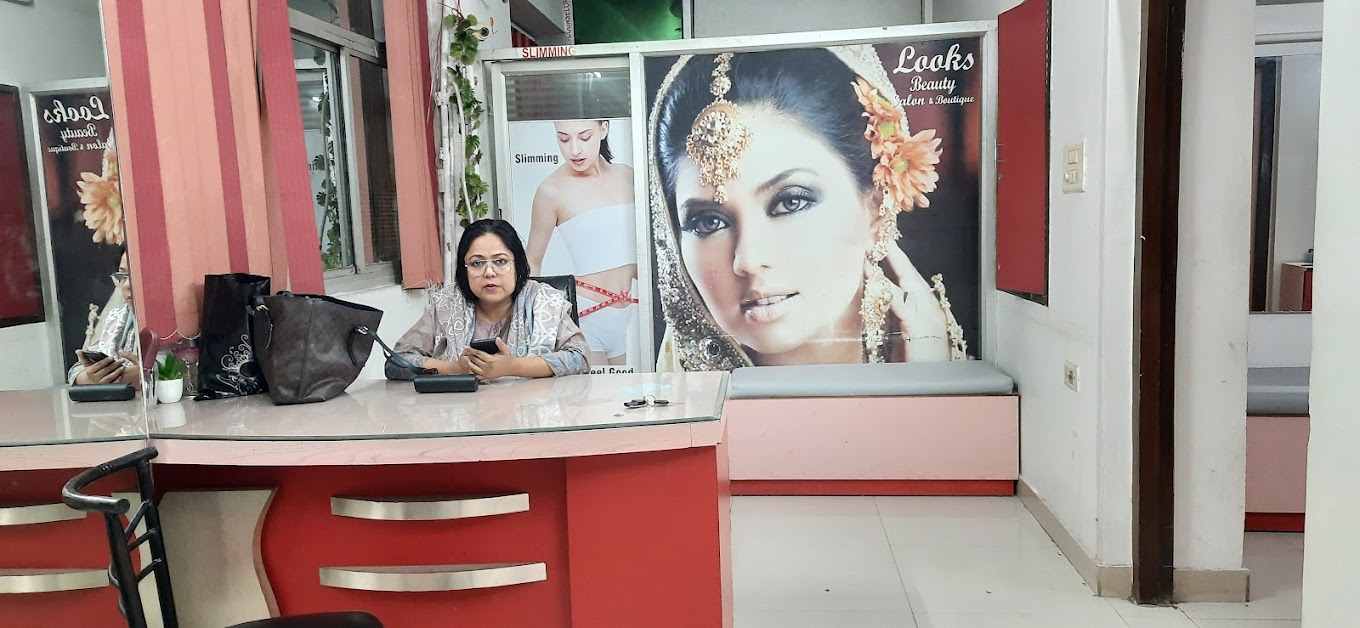Shabina’s Look’s Beauty Parlour And Slimming Kanpur